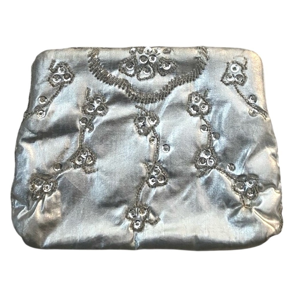 Vintage Bon Soir Beaded Silver Evening Clutch Purse Made in Japan Kiss-Lock